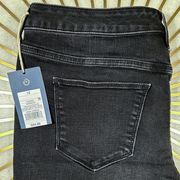 Universal Thread Mid Rise Jeans - Picture 4 of 4